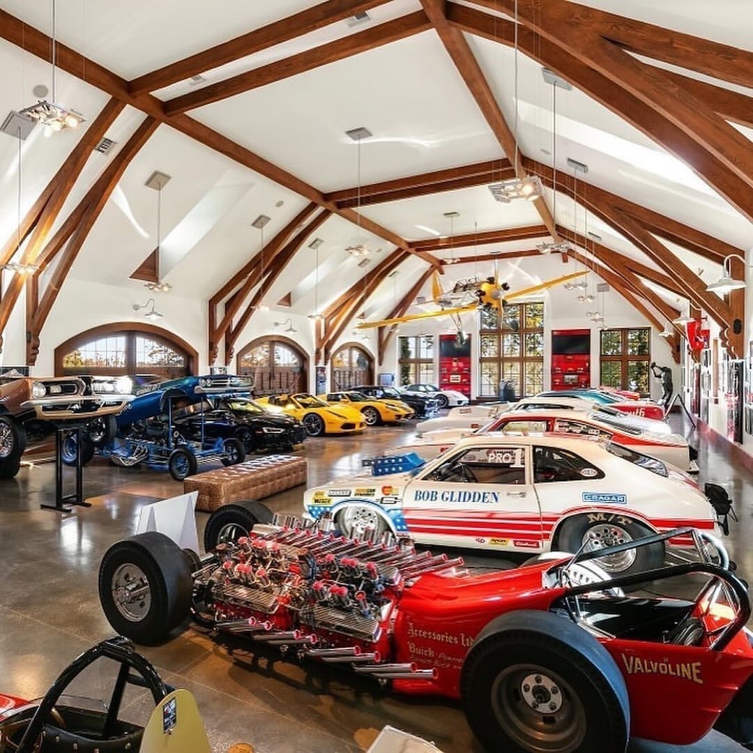 Inside a brand new $6,200,000 Virginia home with an incredible design listed by @pocketlisting.io 😍⁠